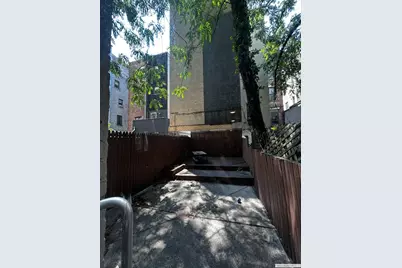 318 W 106th Street #1RW, New York City, NY 10025 - Photo 14