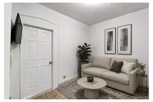 2146 Cortelyou Rd, New York City, NY 11226 - Photo 6