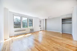 495 E 7th St, New York City, NY 11218 - Photo 2