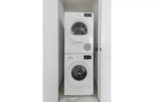 635 W 42nd St, New York City, NY 10036 - Photo 10
