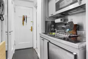 25 Tudor City Pl, New York City, NY 10017 - Photo 10