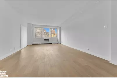 1175 York Avenue #17M, New York, NY 10065 - Photo 2