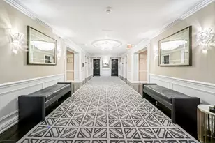 160 Central Park S, New York City, NY 10019 - Photo 22