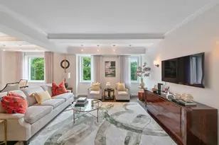 160 Central Park S, New York City, NY 10019 - Photo 2