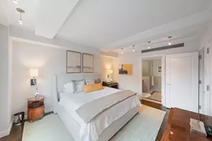 160 Central Park S, New York City, NY 10019 - Photo 4