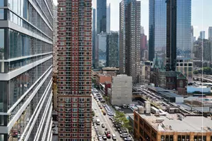 635 W 42nd St, New York City, NY 10036 - Photo 8