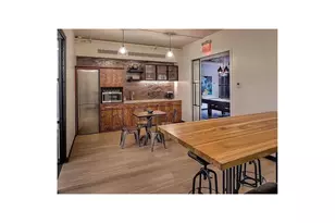 308 E 38th St, New York, NY 10016 - Photo 8