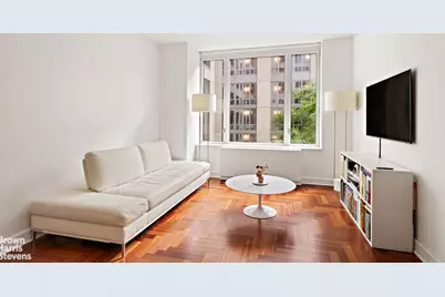220 Riverside Boulevard #4B, New York City, NY 10069 - Photo 2