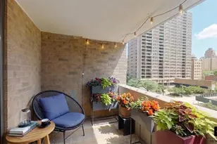 100 W 94th St, New York, NY 10025 - Photo 1