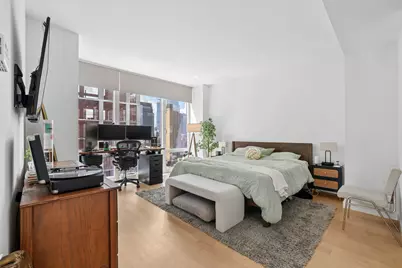 247 W 46th Street #2204, New York, NY 10036 - Photo 10