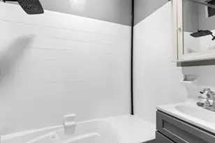 1207 Hancock St, New York City, NY 11221 - Photo 12