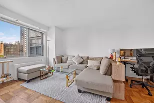300 E 40th St, New York City, NY 10016 - Photo 12