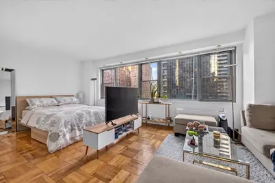 300 E 40th Street #9G, New York City, NY 10016 - Photo 10