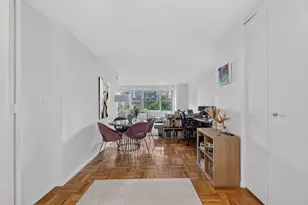 300 E 40th St, New York City, NY 10016 - Photo 6