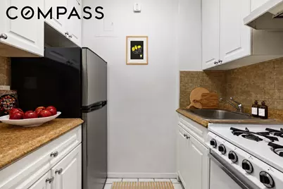 211 E 53rd Street #12H, New York, NY 10022 - Photo 4
