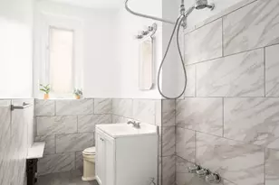35-27 76th St, New York City, NY 11372 - Photo 10