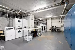 253 W 16th St, New York, NY 10011 - Photo 12