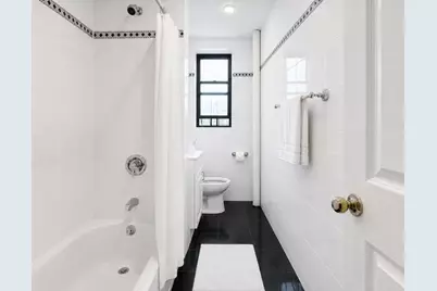 521 W 122nd Street #64, New York, NY 10027 - Photo 4