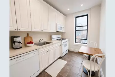 521 W 122nd Street #64, New York, NY 10027 - Photo 2