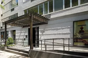 211 E 51st St, New York, NY 10022 - Photo 8