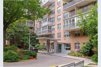 303 W 66th Street #10FE, New York City, NY 10069 - Photo 6