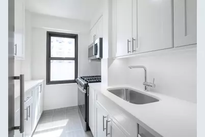 240 E 76th Street #8-J, New York City, NY 10021 - Photo 1