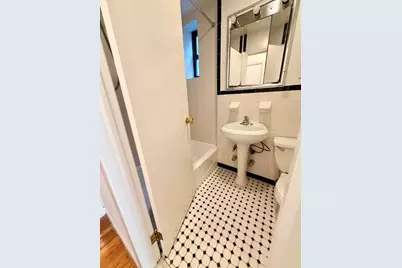 500.5 E 84th Street #4B, New York City, NY 10028 - Photo 12