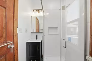 15 Fort Charles Pl, New York, NY 10463 - Photo 18
