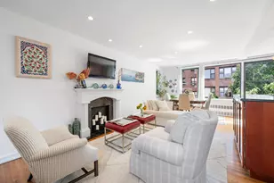 342 E 53rd St, New York, NY 10022 - Photo 1