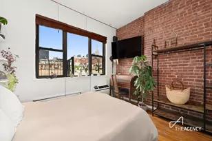 252 W 20th St, New York City, NY 10011 - Photo 2