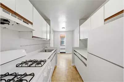 2080 Barnes Avenue #2D, Bronx, NY 10462 - Photo 6