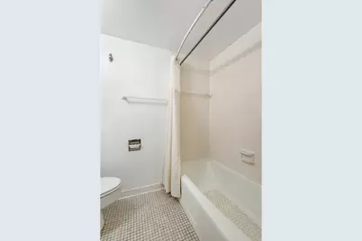 350 E 62nd Street #2T, New York City, NY 10021 - Photo 8