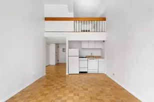 350 E 62nd St, New York City, NY 10021 - Photo 2