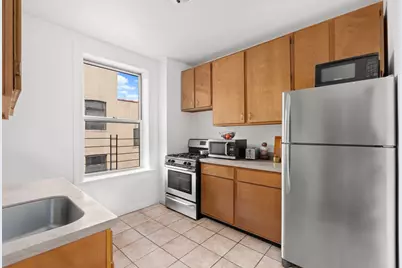 416 W 129th Street #24, New York, NY 10027 - Photo 2