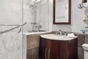 200 E 57th St, New York, NY 10022 - Photo 10
