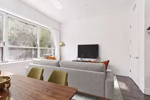 416 W 52nd St, New York City, NY 10019 - Photo 2