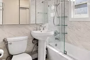 117 E 37th St, New York City, NY 10016 - Photo 8