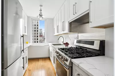 245 E 54th Street #20D, New York, NY 10022 - Photo 2