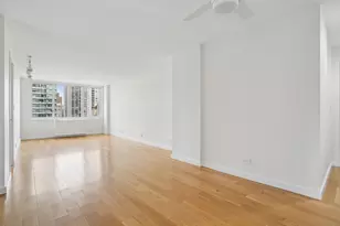 245 E 54th St, New York, NY 10022 - Photo 12