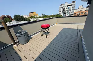 56 Vernon Ave, New York City, NY 11206 - Photo 8