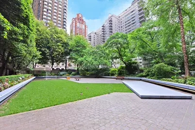 220 E 65th Street #11-J, New York City, NY 10065 - Photo 12