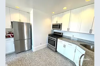 147 W 79th Street #7B, New York City, NY 10024 - Photo 2