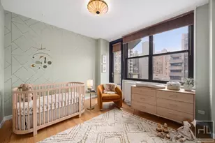 301 E 87th St, New York City, NY 10128 - Photo 4
