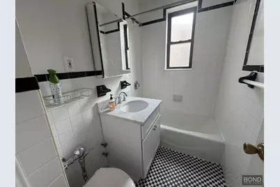32-15 35th Street #F5, Astoria, NY 11106 - Photo 6