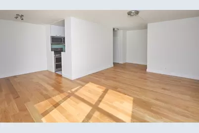303 W 66th Street #1BW, New York City, NY 10069 - Photo 2