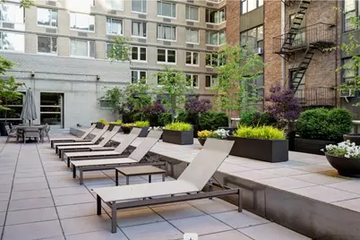 2373 Broadway #529, New York City, NY 10024 - Photo 10