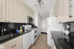75 Henry St, New York City, NY 11201 - Photo 4