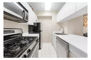 250 E 40th St, New York City, NY 10016 - Photo 4