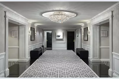 160 Central Park S #2707, New York City, NY 10019 - Photo 28