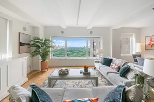 160 Central Park S, New York City, NY 10019 - Photo 2